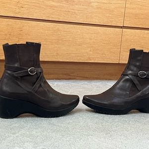 French leather boots bought in Paris from Louboutin factory, size 40.